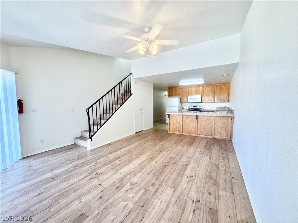 448 Comstock Street Property Photo 8