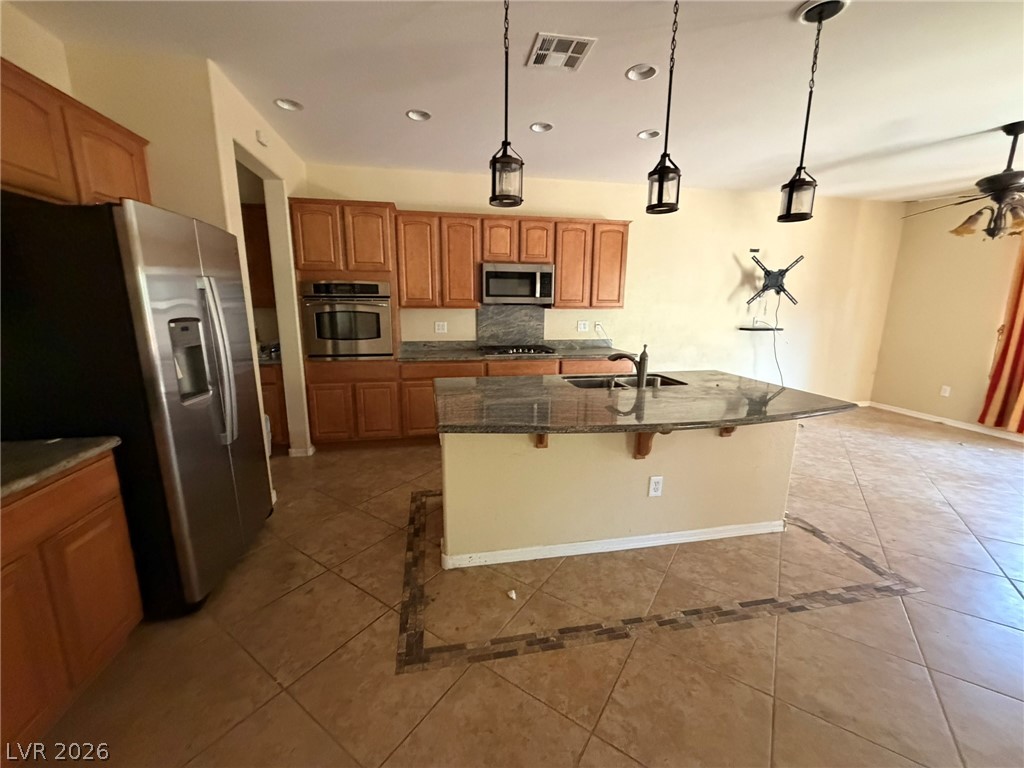 2145 Falls City Court Property Photo 3