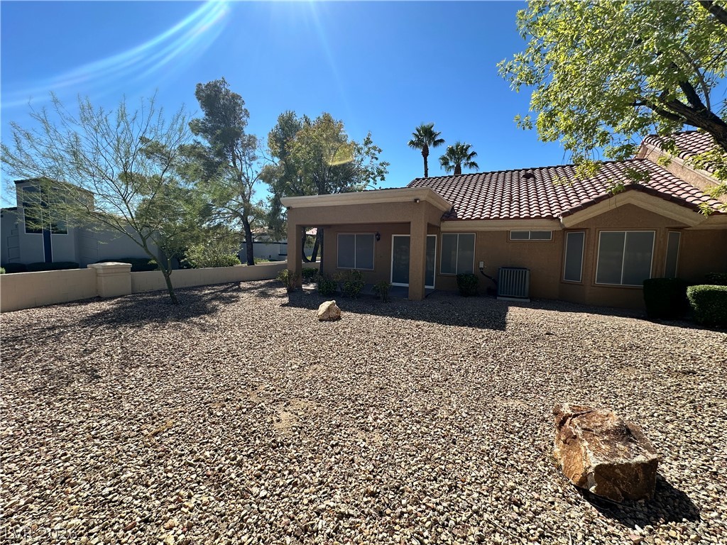 8700 Shorecliff Drive Property Photo 18