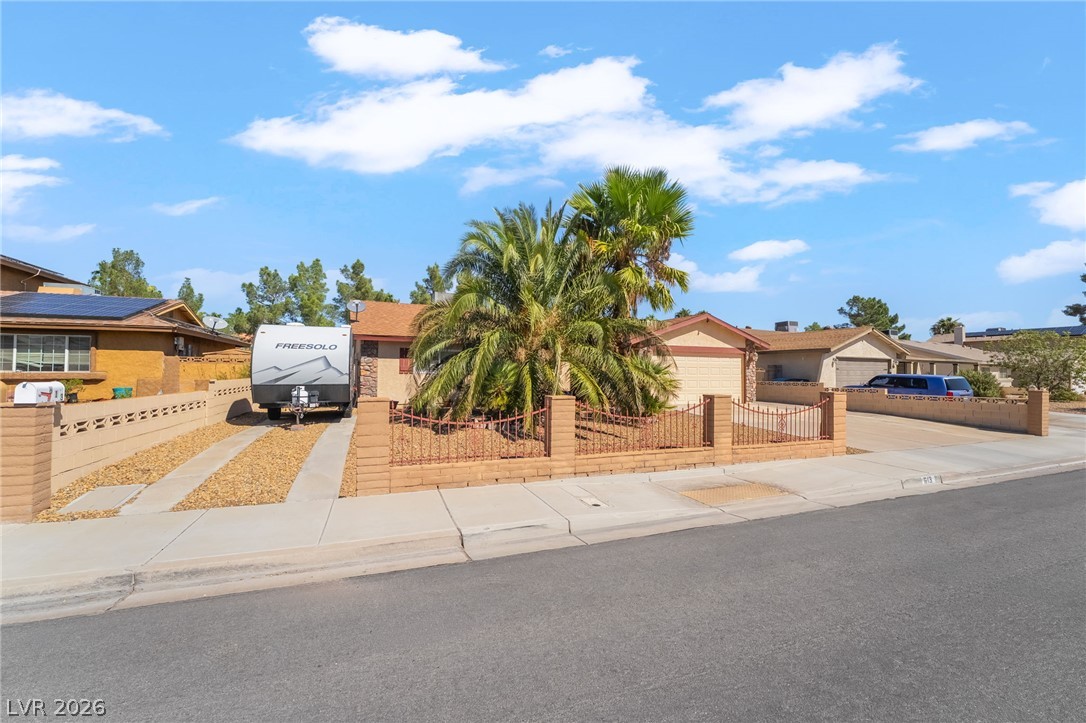 613 Valley View Drive Property Photo 1