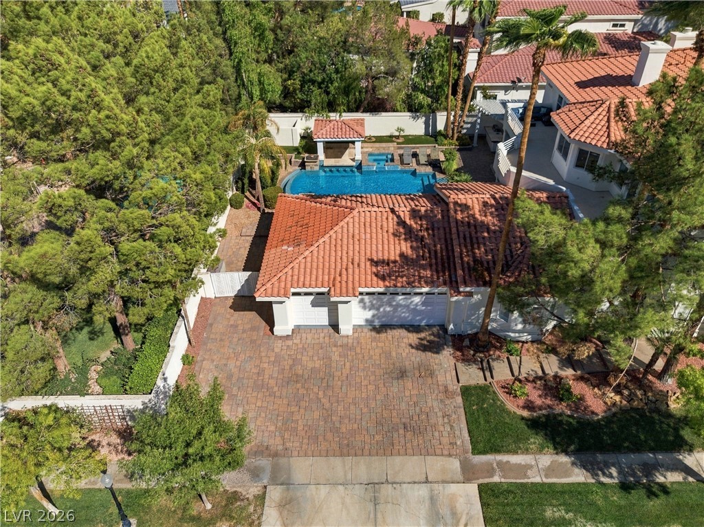 2333 Prometheus Court Property Photo 4