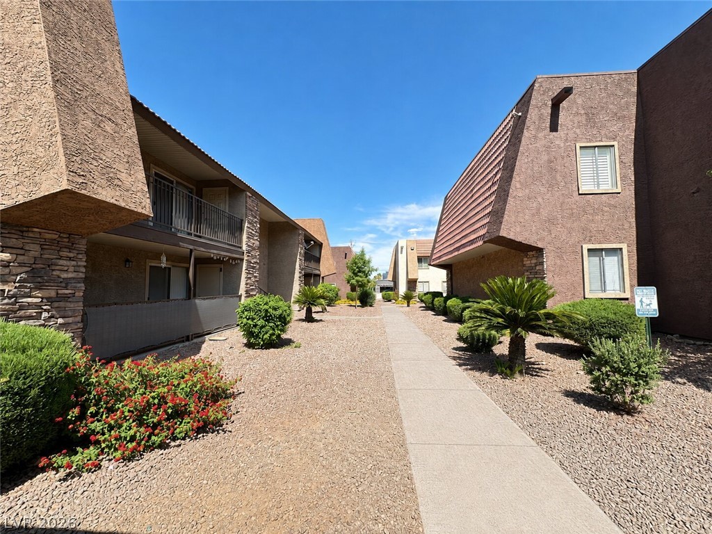 4340 SANDY RIVER Drive 84 Property Photo 1