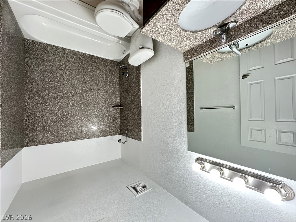 4340 Sandy River Drive 84 Property Photo 10
