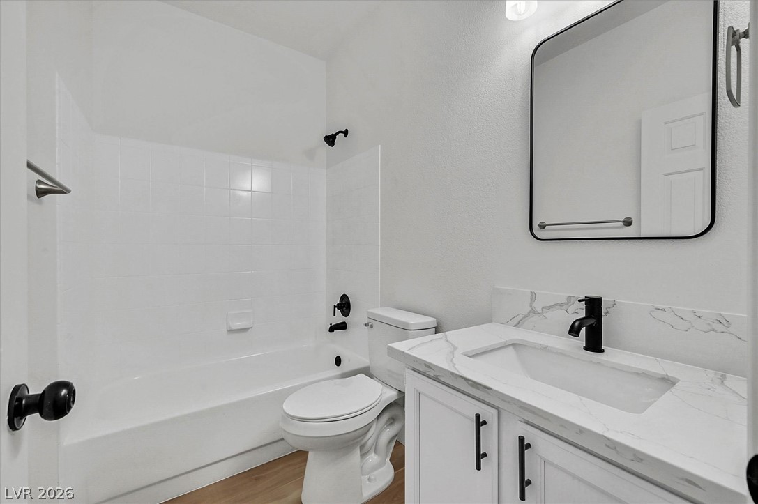 8433 Sea Glen Drive Property Photo 19
