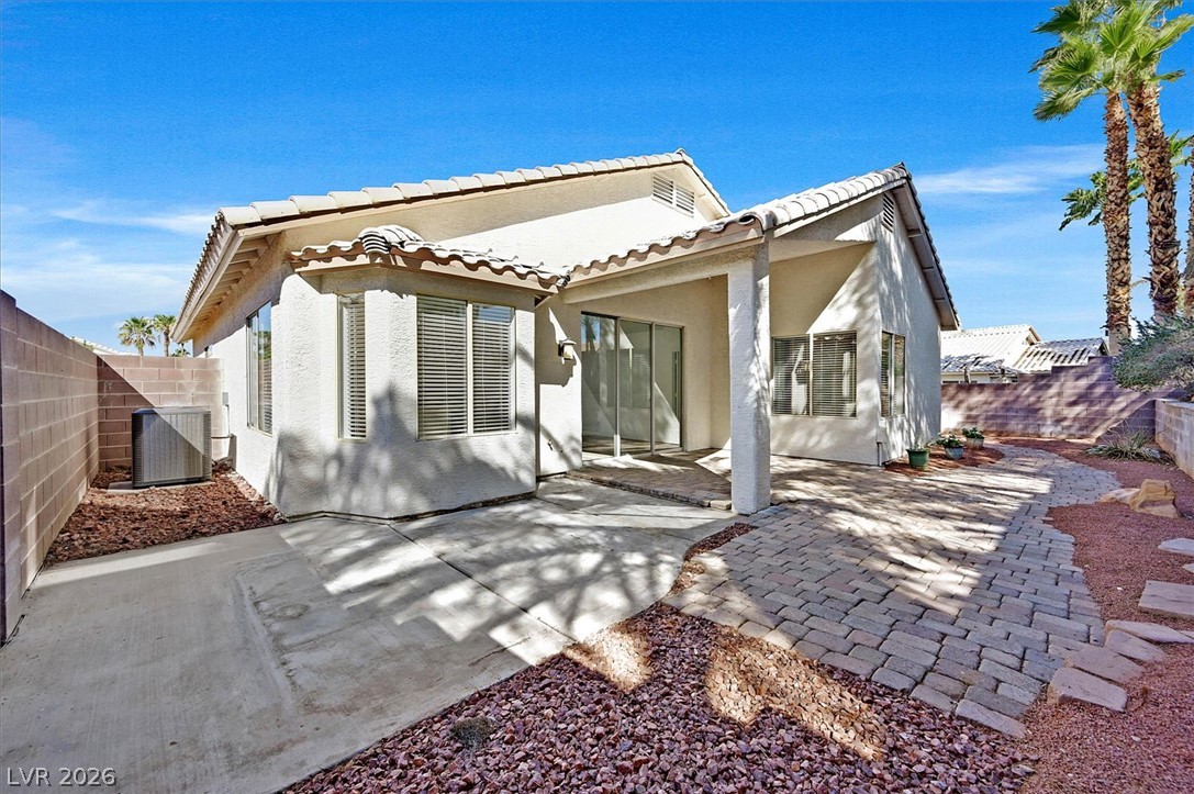 8433 Sea Glen Drive Property Photo 23