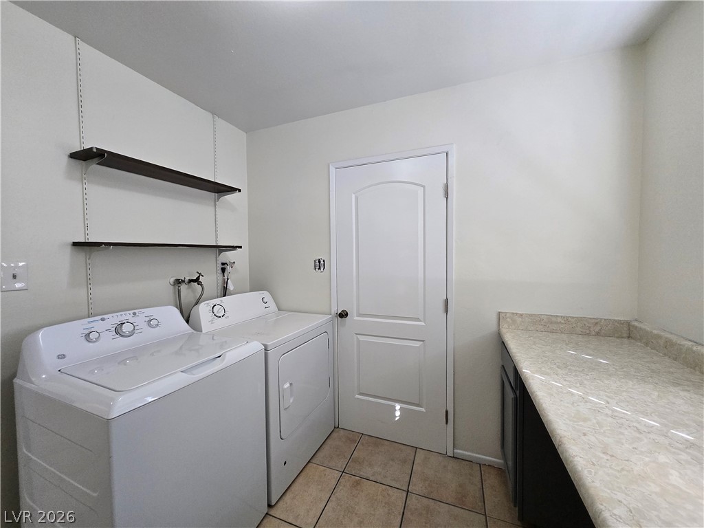 229 Breeze Street Property Photo 6