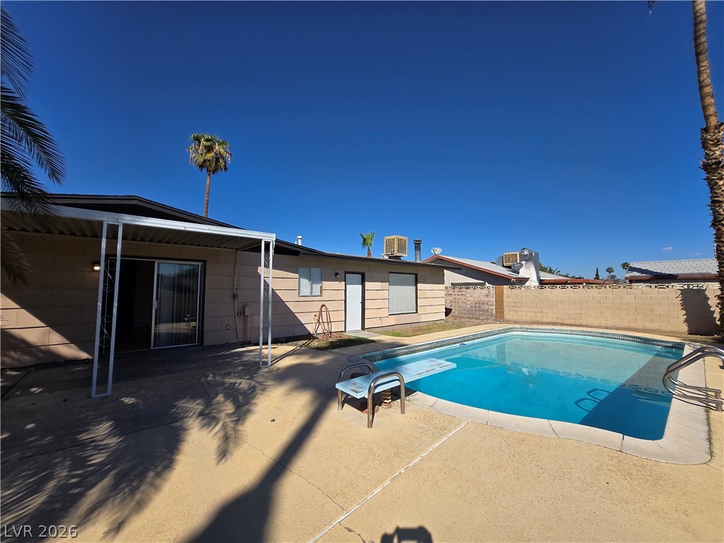 229 Breeze Street Property Photo 29
