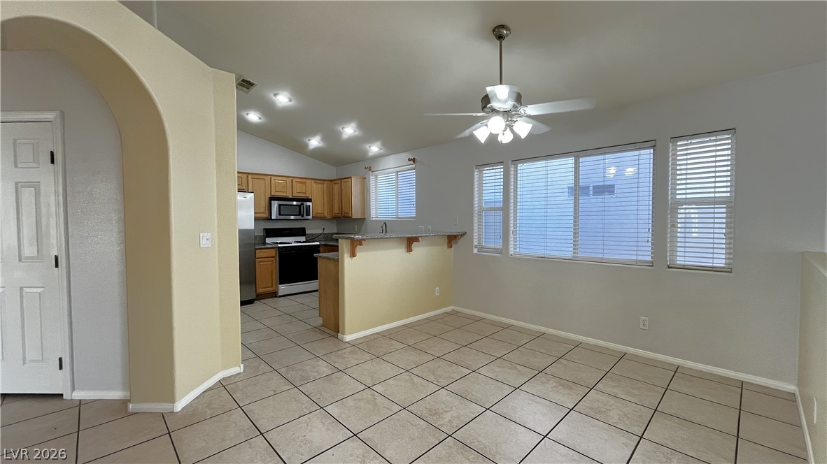 9059 Iron Crow Avenue Property Photo 4