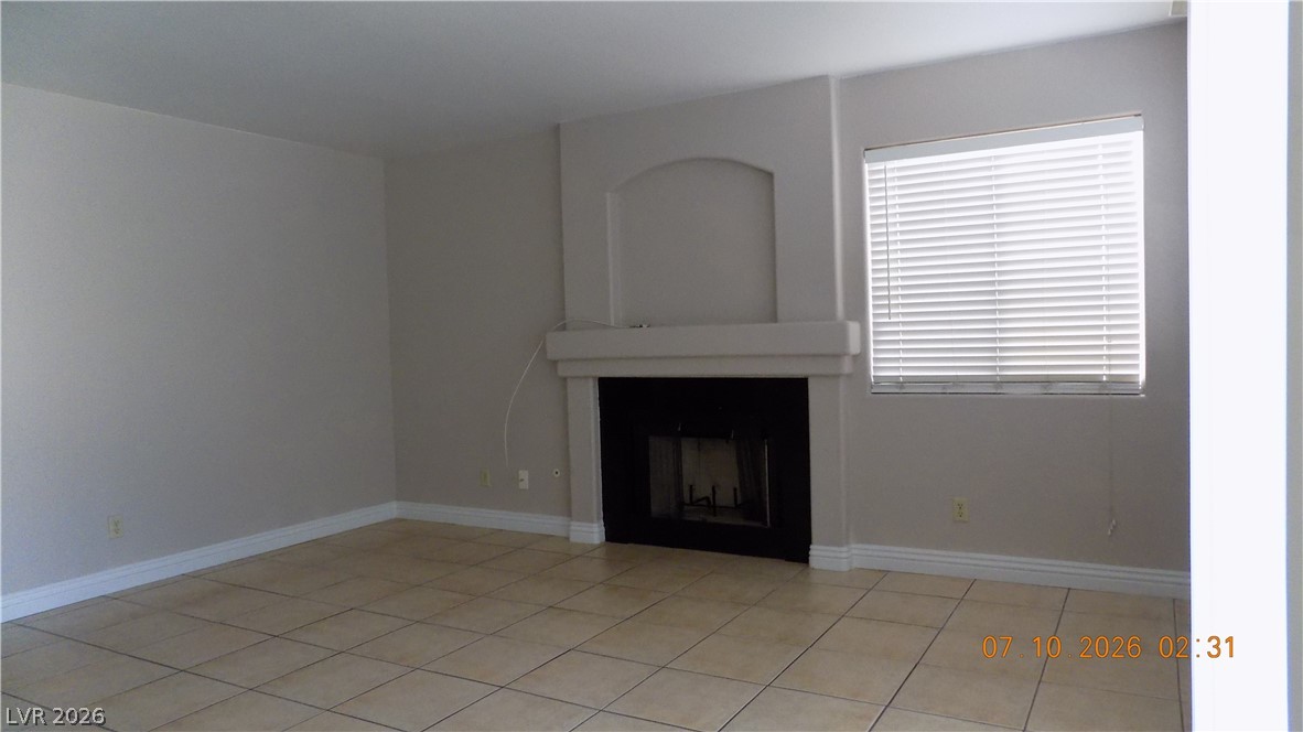 7421 Winterpine Avenue Property Photo 3