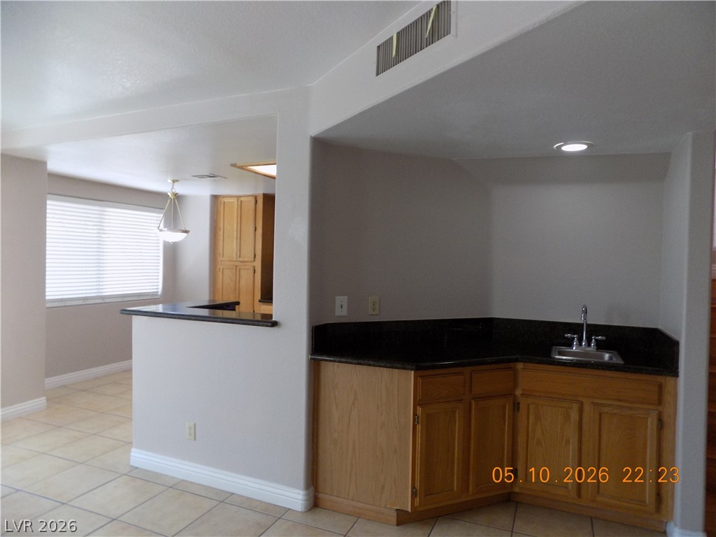 7421 Winterpine Avenue Property Photo 7