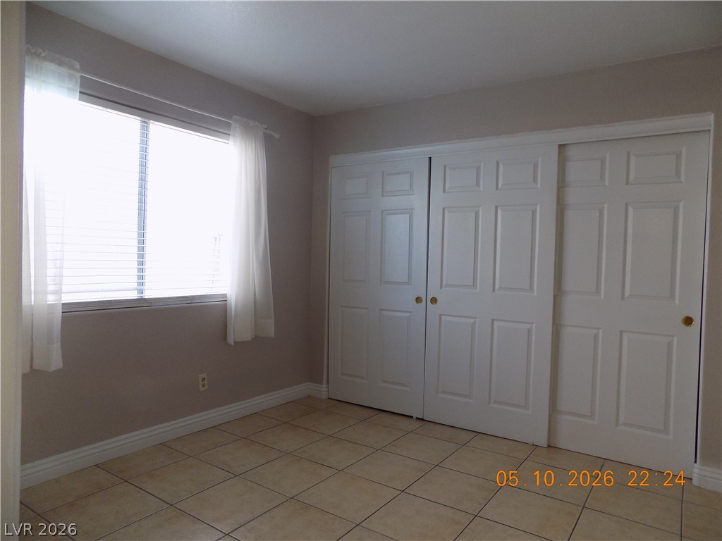 7421 Winterpine Avenue Property Photo 8