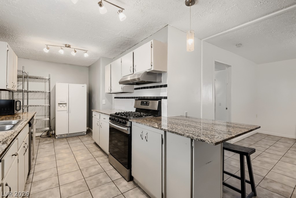 5422 North Sir Richard Drive Property Photo 8