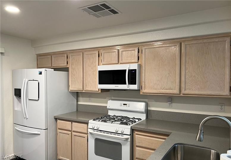2824948 Property Photo 3