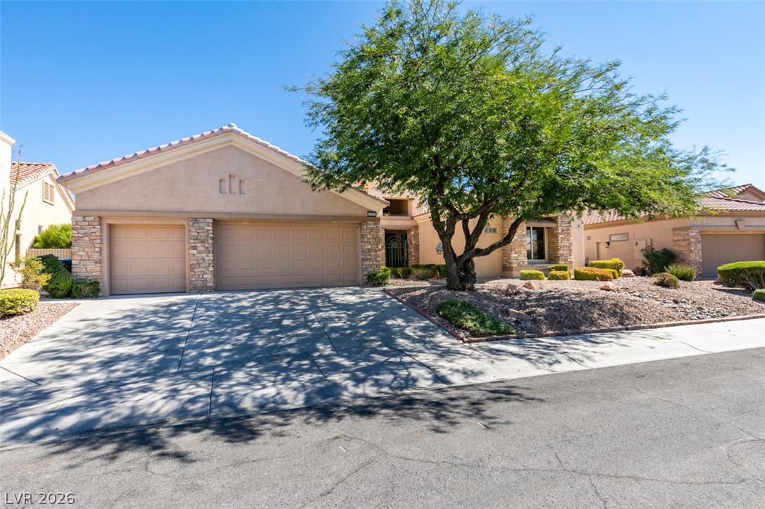 2532 Faiss Drive Property Photo 1