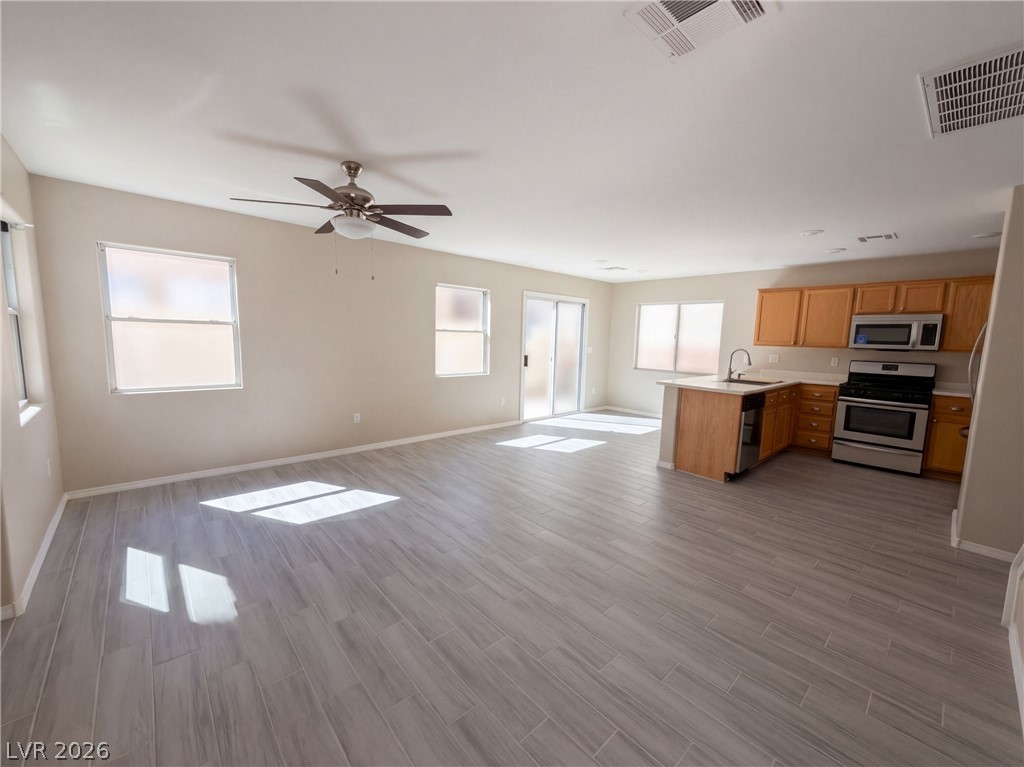 8141 Finch Feather Street Property Photo 15