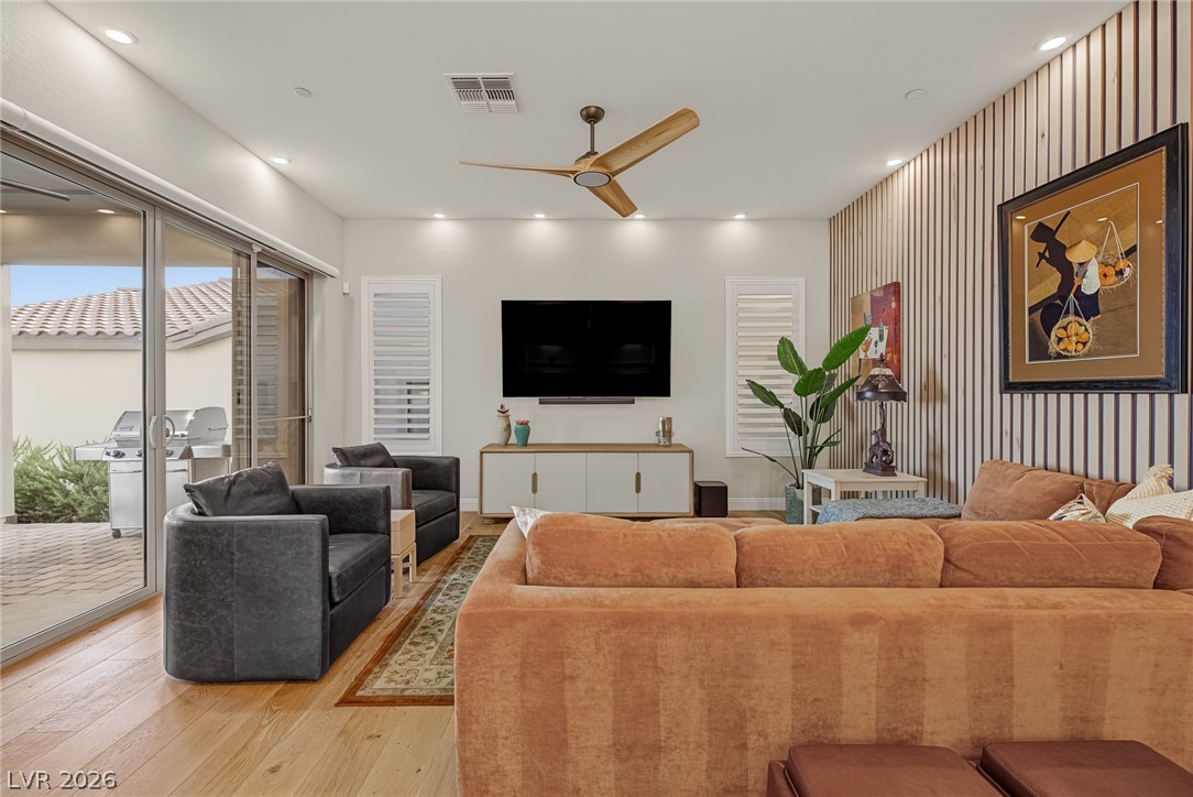 24 Cliffwater Street Property Photo 4