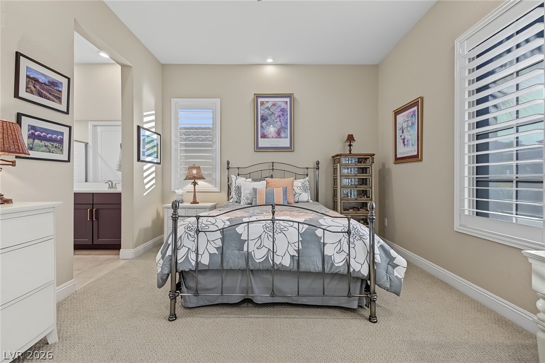 24 Cliffwater Street Property Photo 8