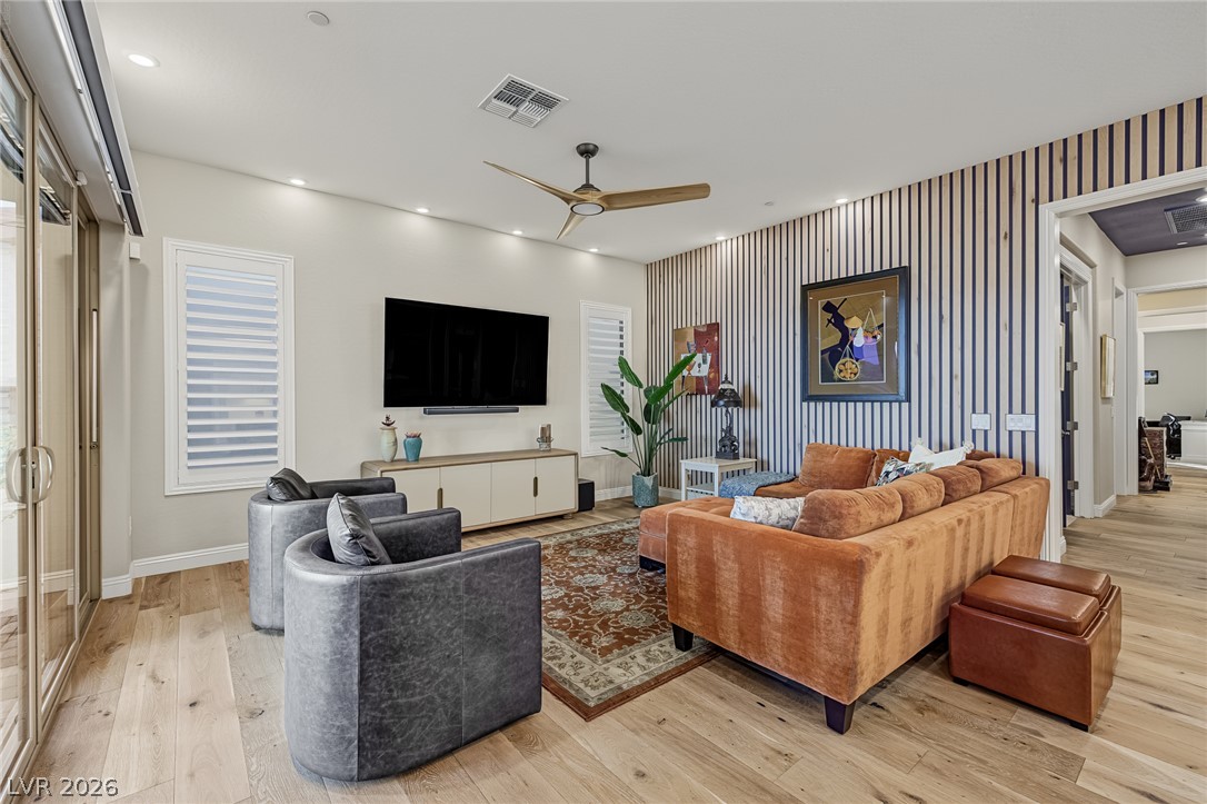 24 Cliffwater Street Property Photo 16