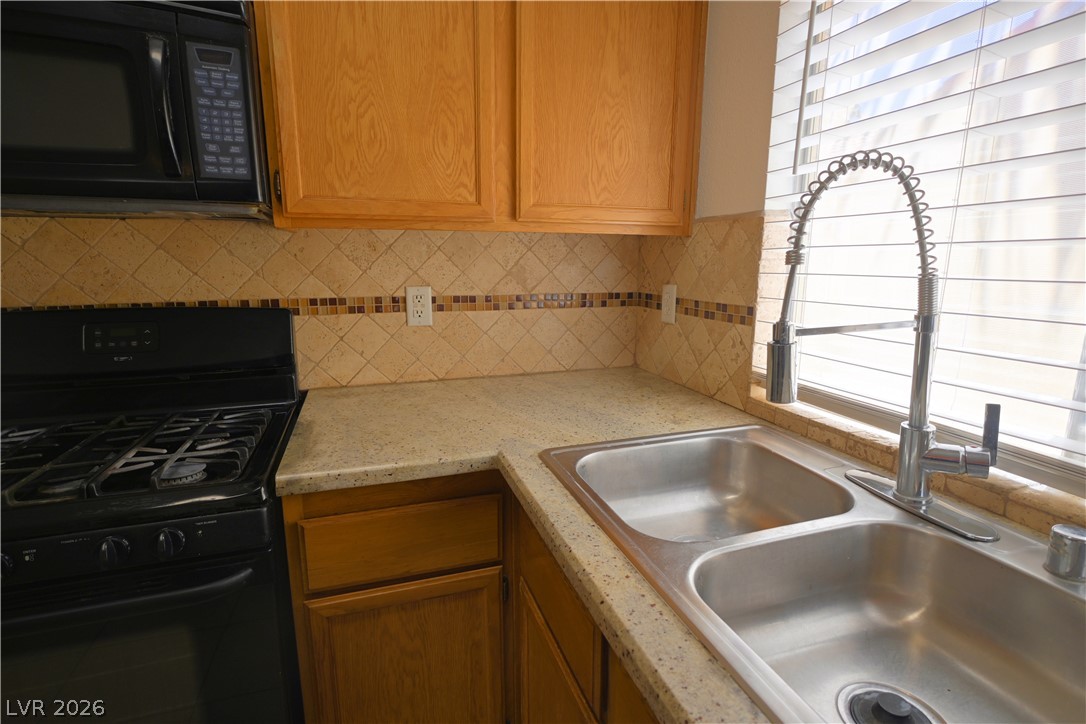 4156 Overbrook Drive Property Photo 7