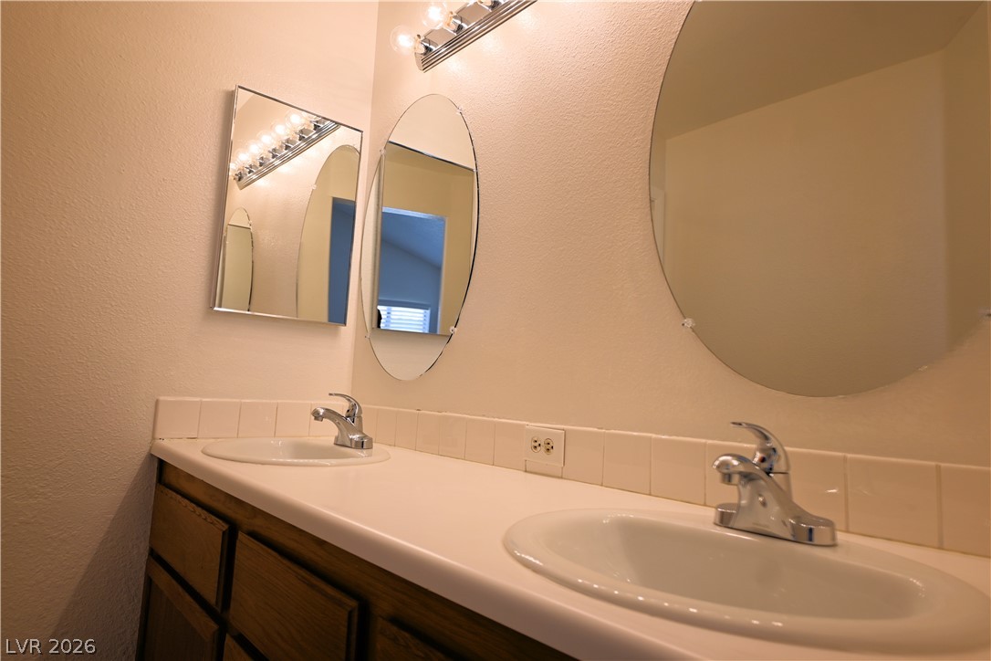 4156 Overbrook Drive Property Photo 24