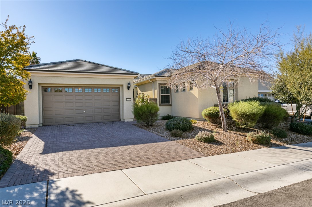 2249 Gondi Castle Avenue Property Photo 2