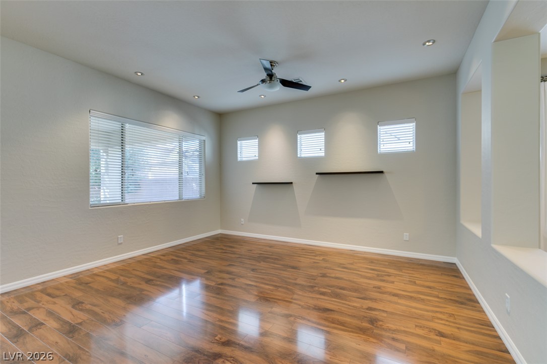 2249 Gondi Castle Avenue Property Photo 10
