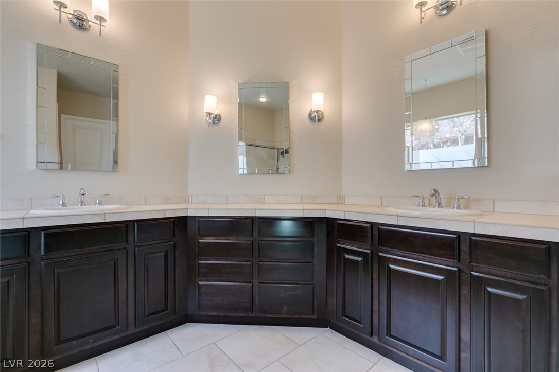 2249 Gondi Castle Avenue Property Photo 48