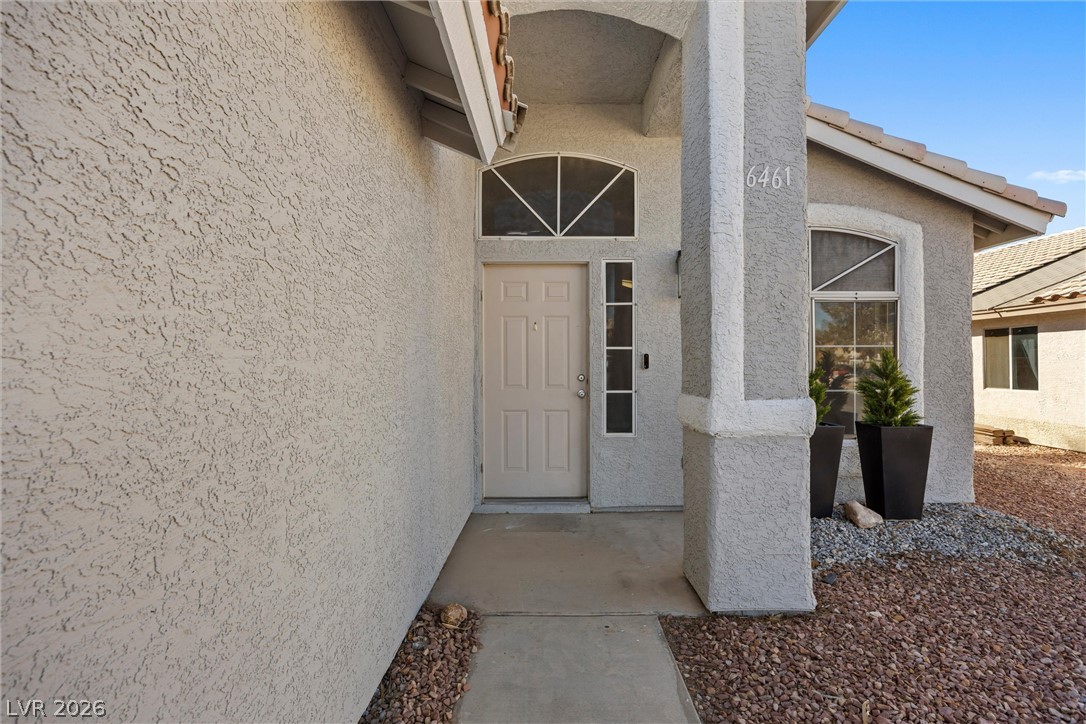 6461 Grand Oaks Drive Property Photo 4