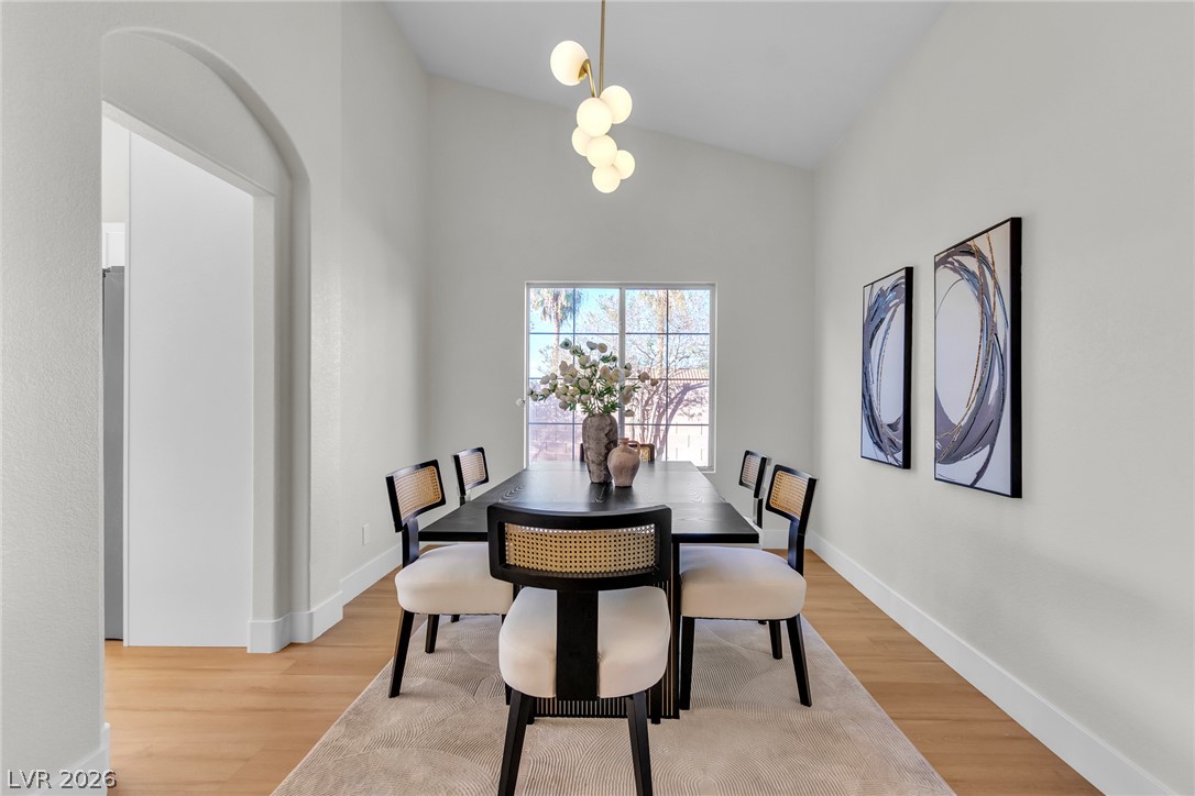 277 Gentle Bay Avenue Property Photo 8
