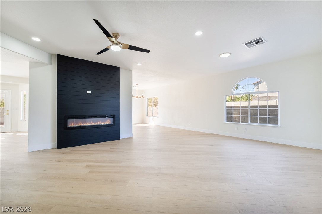 9681 Drayton Avenue Property Photo 4