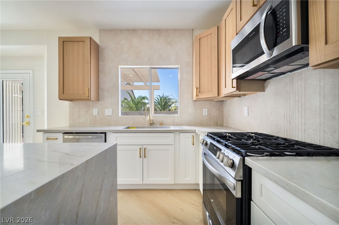 9681 Drayton Avenue Property Photo 10