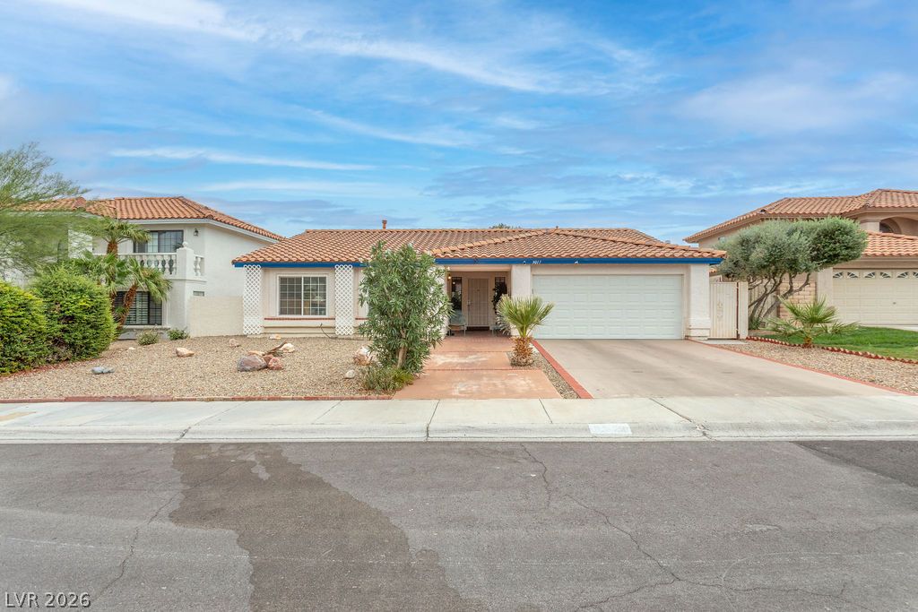 9017 Feather River Court Property Photo 4