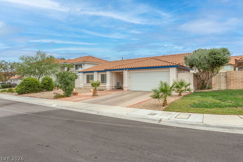 9017 Feather River Court Property Photo 6
