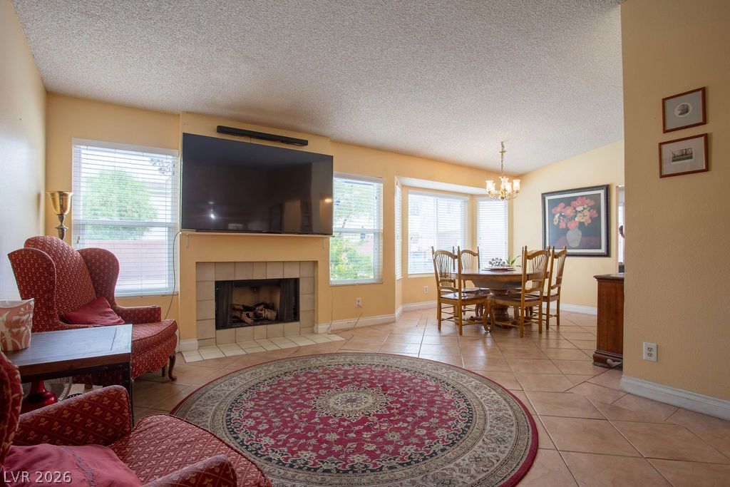 9017 Feather River Court Property Photo 7