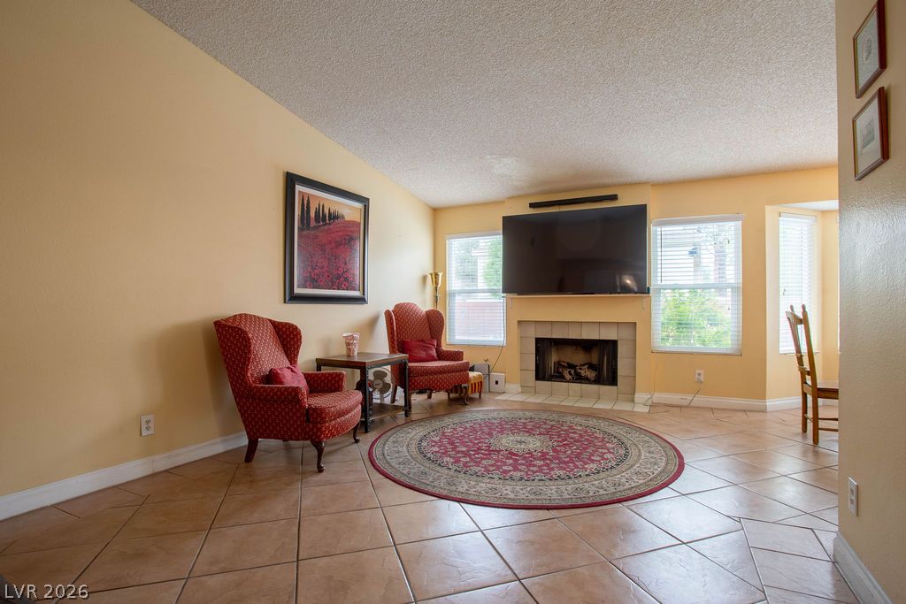 9017 Feather River Court Property Photo 9