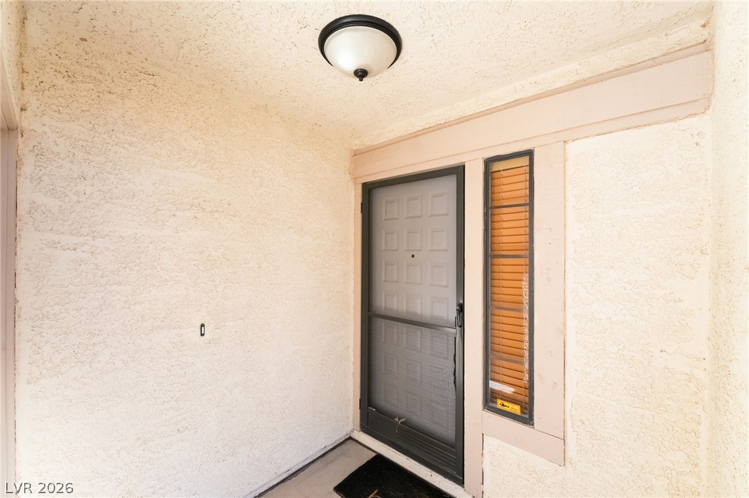 8466 Palmada Drive Property Photo 3