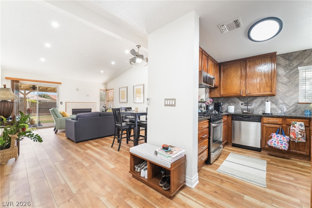 8466 Palmada Drive Property Photo 4