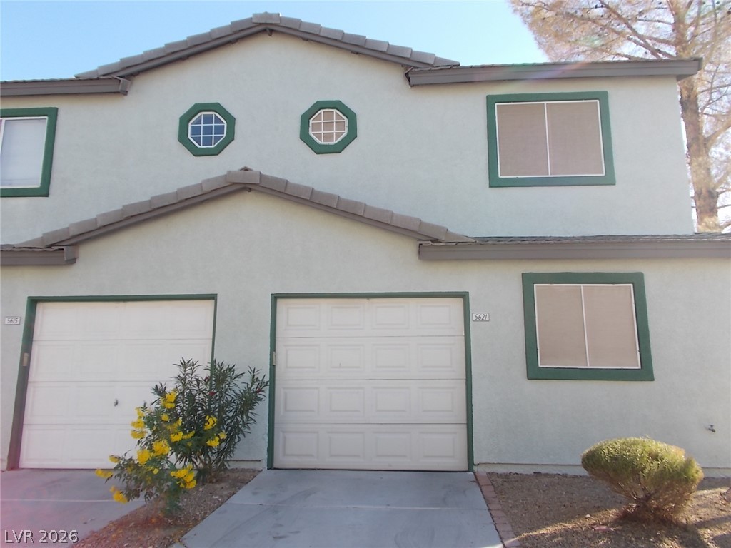 5621 Lago Court Property Photo 1
