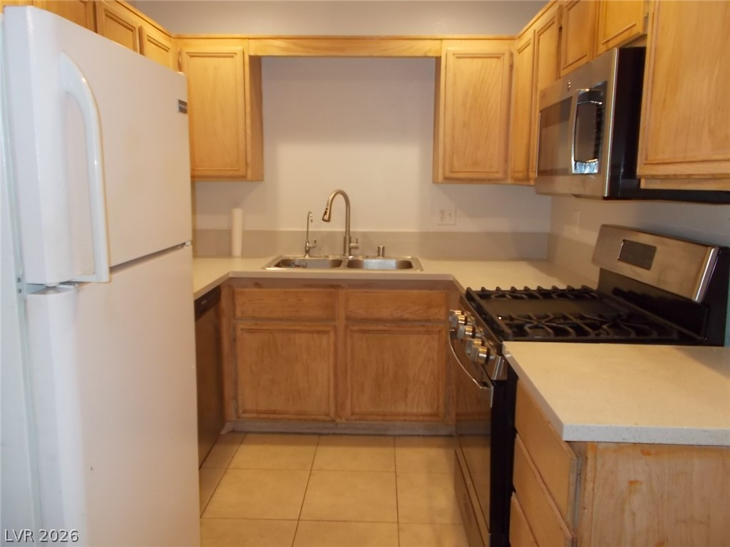 5621 Lago Court Property Photo 7