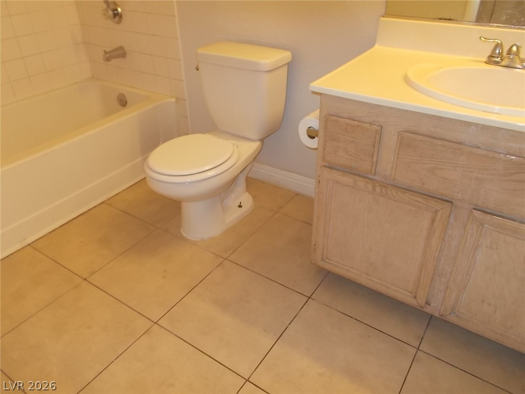 5621 Lago Court Property Photo 9
