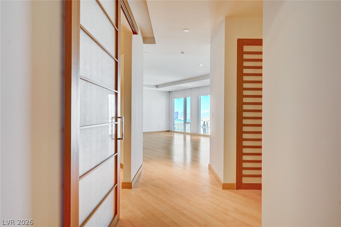 3750 South Las Vegas Boulevard 3707 Property Photo 2