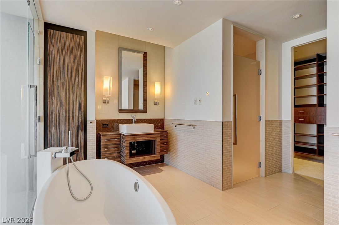 3750 South Las Vegas Boulevard 3707 Property Photo 36