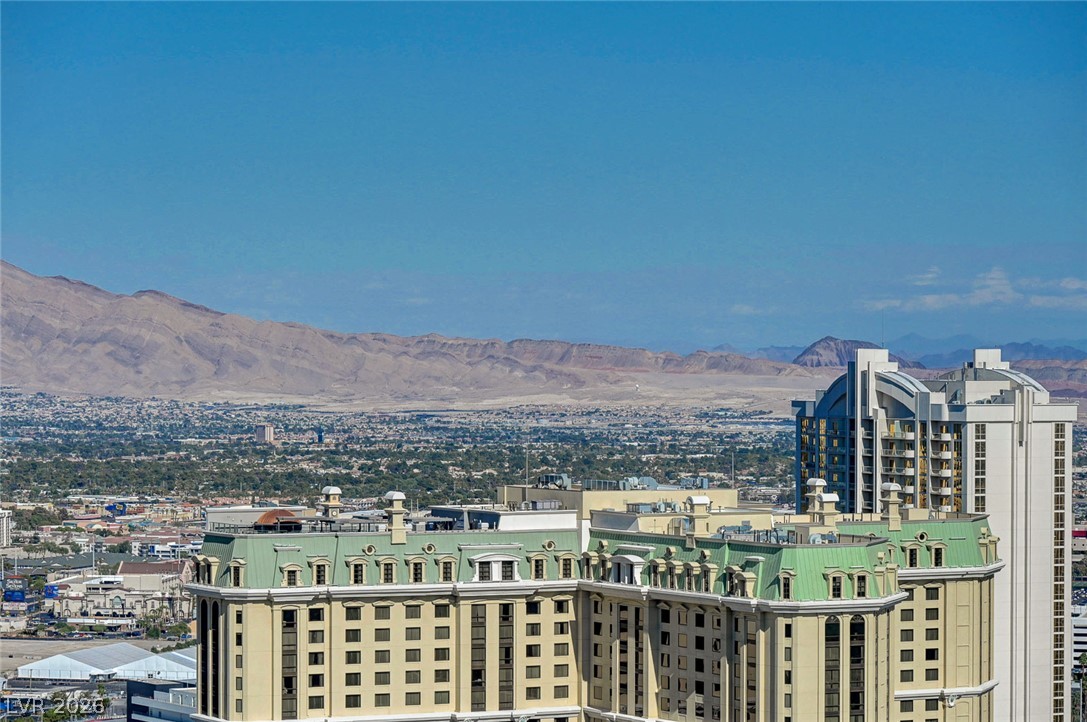 3750 South Las Vegas Boulevard 3707 Property Photo 51