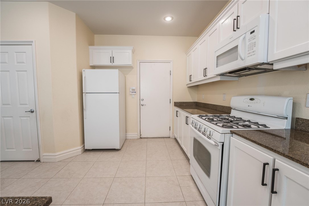 9705 Marcelline Avenue Property Photo 36