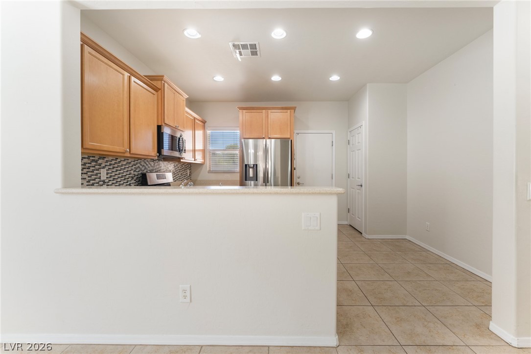 6096 Corbin Avenue Property Photo 11