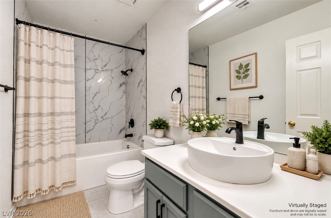 5016 South Rainbow Boulevard 202 Property Photo 5