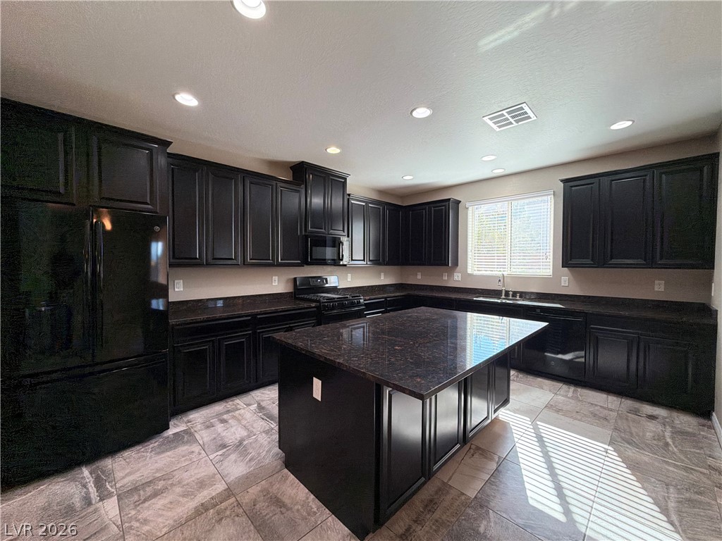 12243 Loggeta Way Property Photo 7