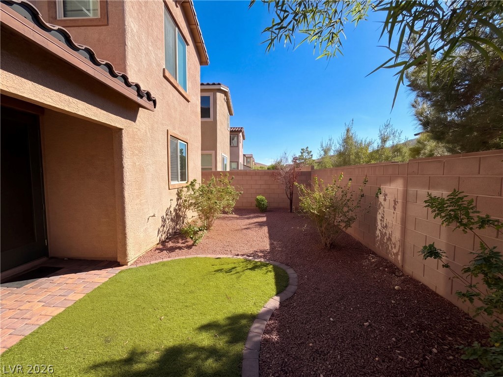 12243 Loggeta Way Property Photo 28
