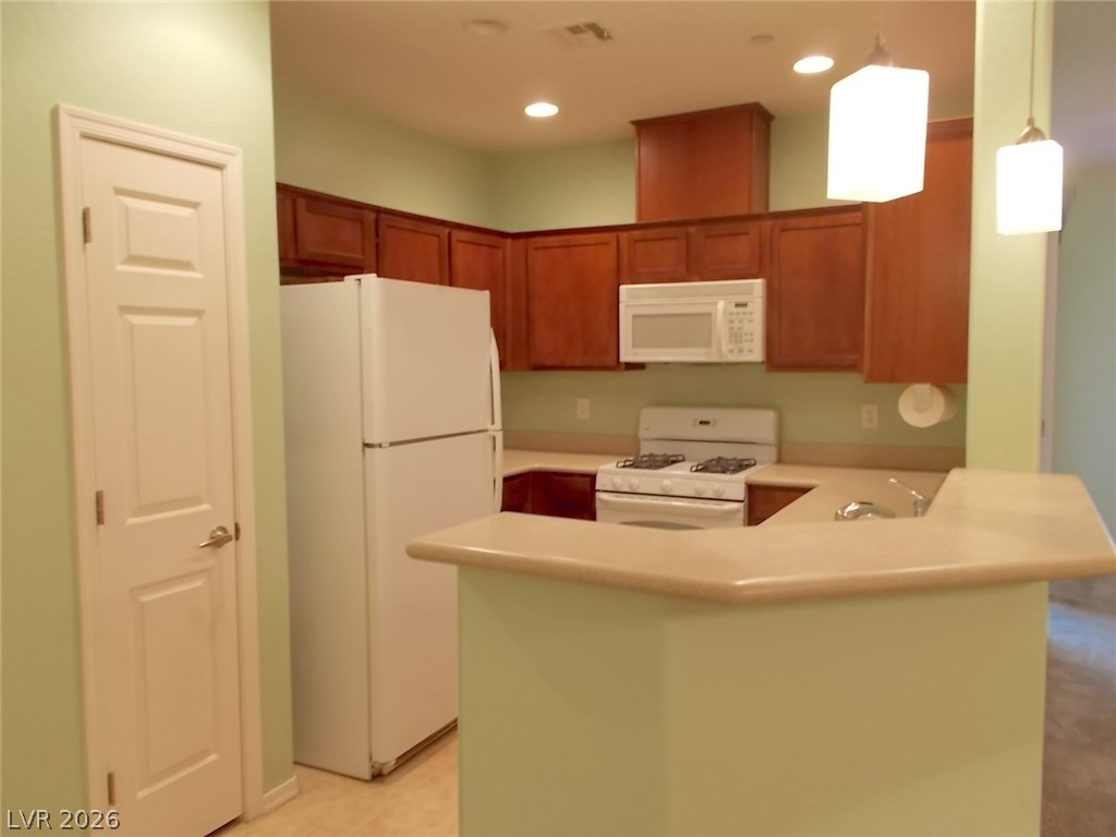 6868 Sky Pointe Drive 2102 Property Photo 14