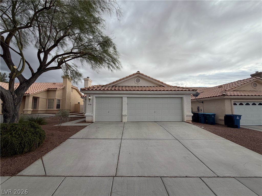 3738 Paria Canyon Street Property Photo 1